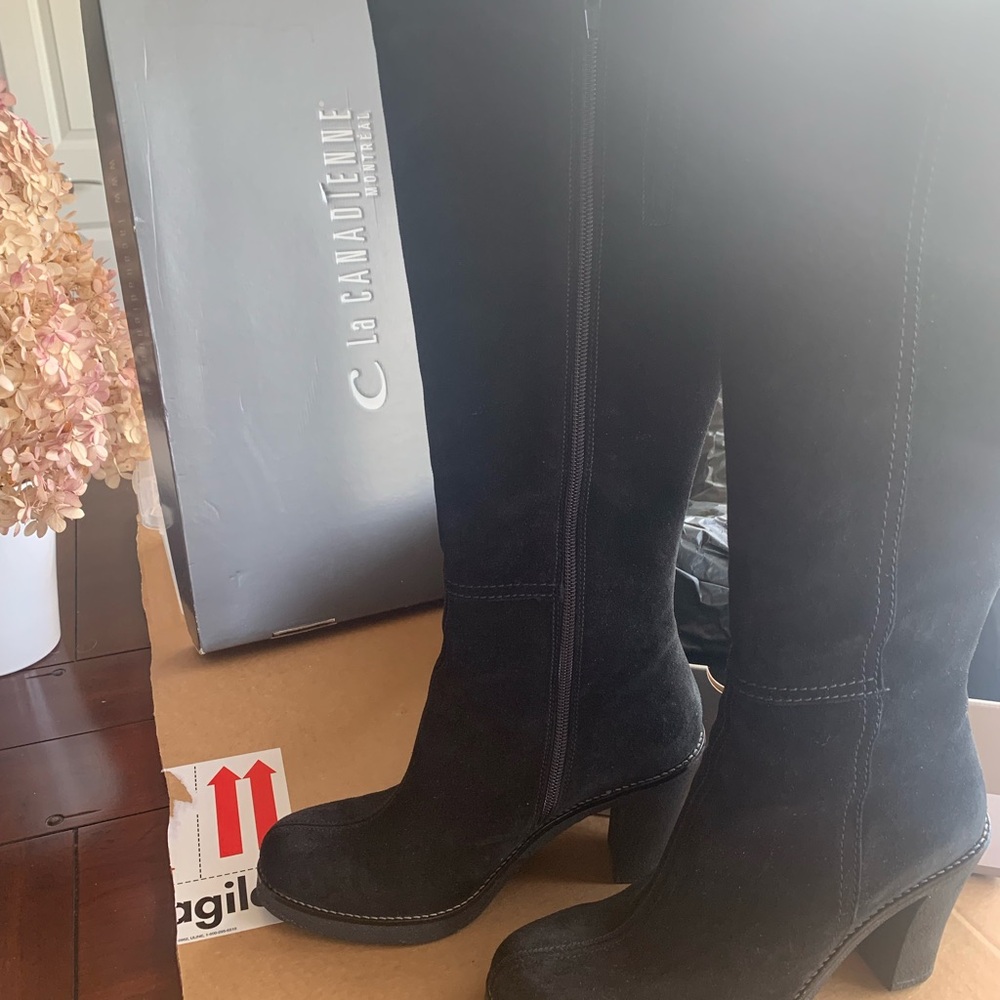 La CANADIENNE Black Suede High Boots for Women